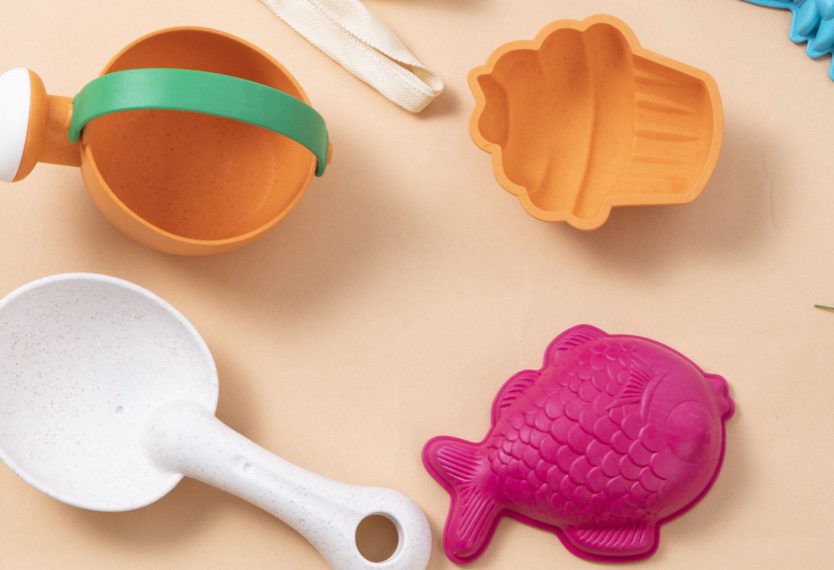 Read more about the article Kids Beach Toys